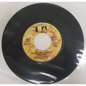 Record 45 RPM Vinyl  Kenny Rogers & Kim Carnes Don't Fall In Love With a Dreamer